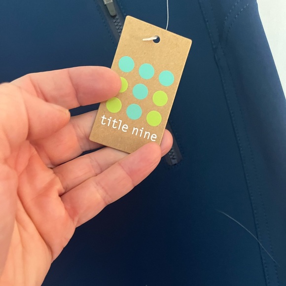 Title Nine Valhalla Softshell Skirt Size 10 - Picture 2 of 3